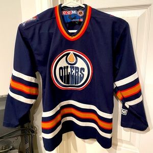 child size oilers jersey